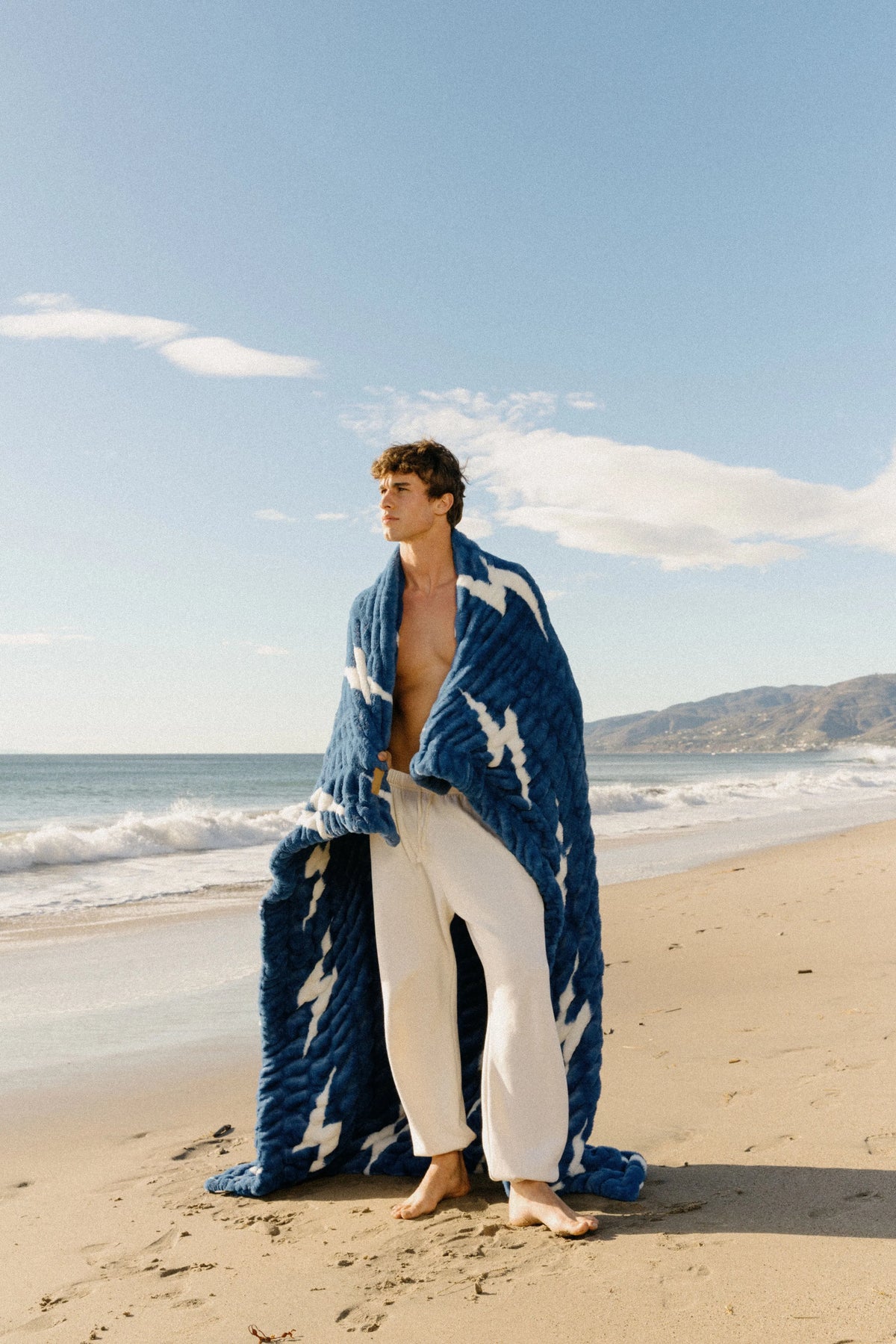 Luxury Faux Fur Blanket Blue White Bolt